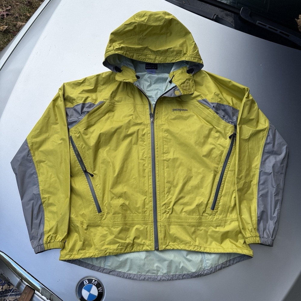 Patagonia White Smoke Jacket 2000s Nylon Rain Wind Outdoors Gorpcore Yellow Mens